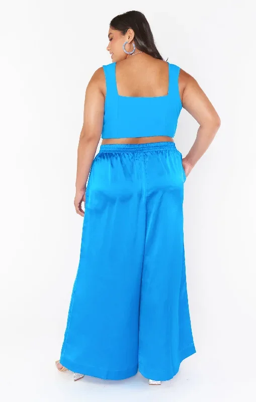 ansley-crop-top-blue-stretch