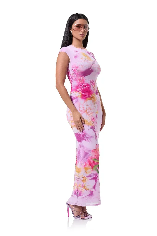 cody-maxi-dress-floral-portrait