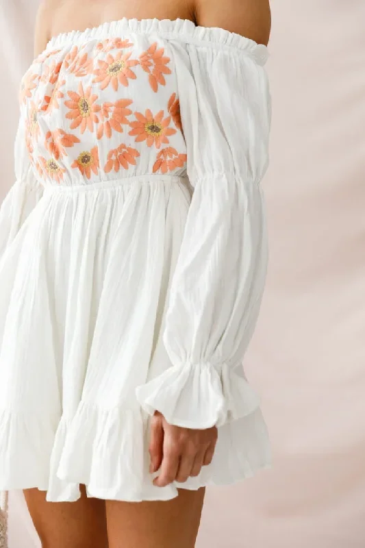 kayla-off-shoulder-daisy-embroidered-dress-white